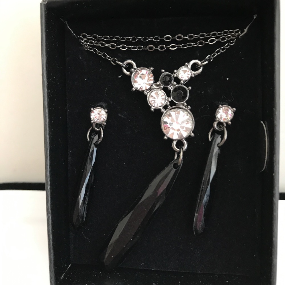 Gift Set - Picture 3 of 6